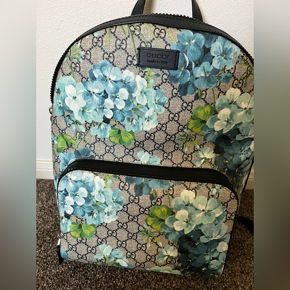 GUCCI Blooms GG Supreme Monogram Backpack Light Blue